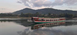 RV Laos Long Tail Pandaw